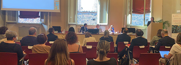 Rapporto AlmaLaurea 2022: i laureati promuovono l’università, il sistema non promuove i laureati